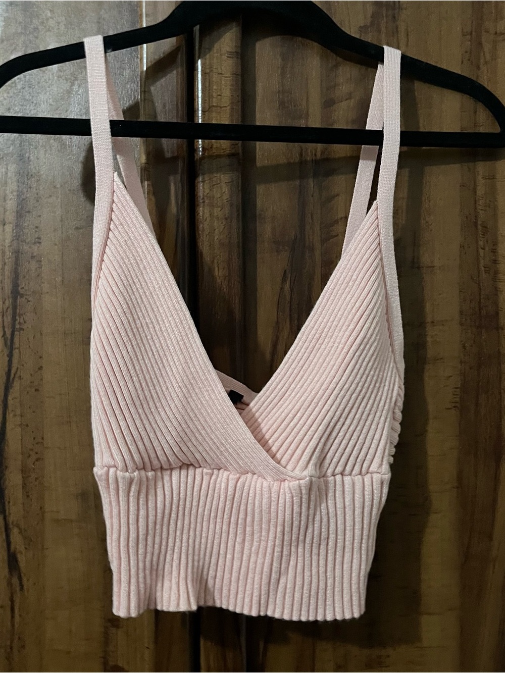 Forever 21 Pale Pink Ribbed V-Neck Cropped Tank